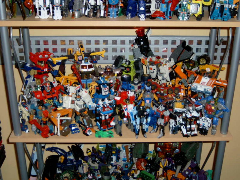 File:2005-09-17 141238 TF Shelf 3 .JPG